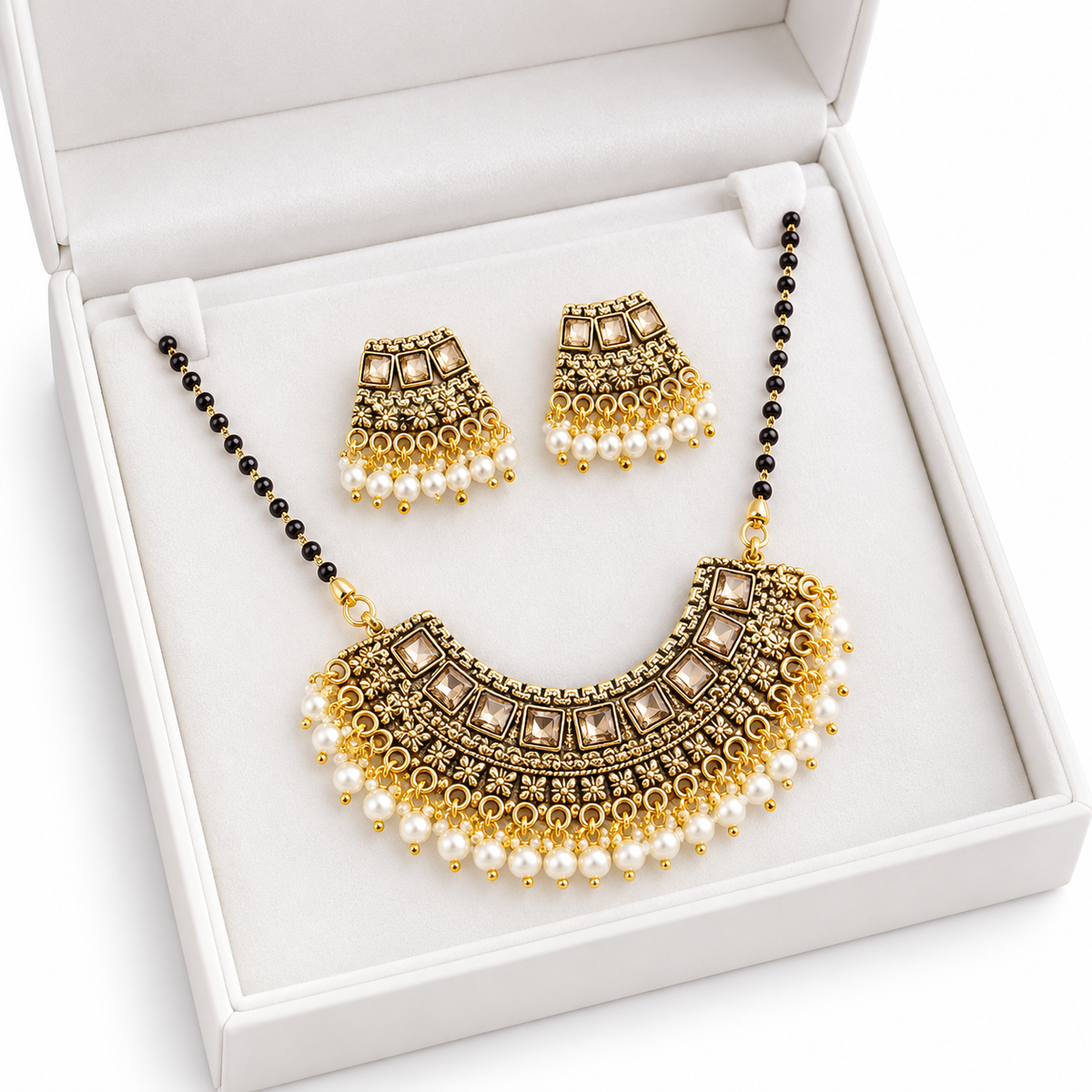 Jivaanik Antique Gold Mangalsutra Set