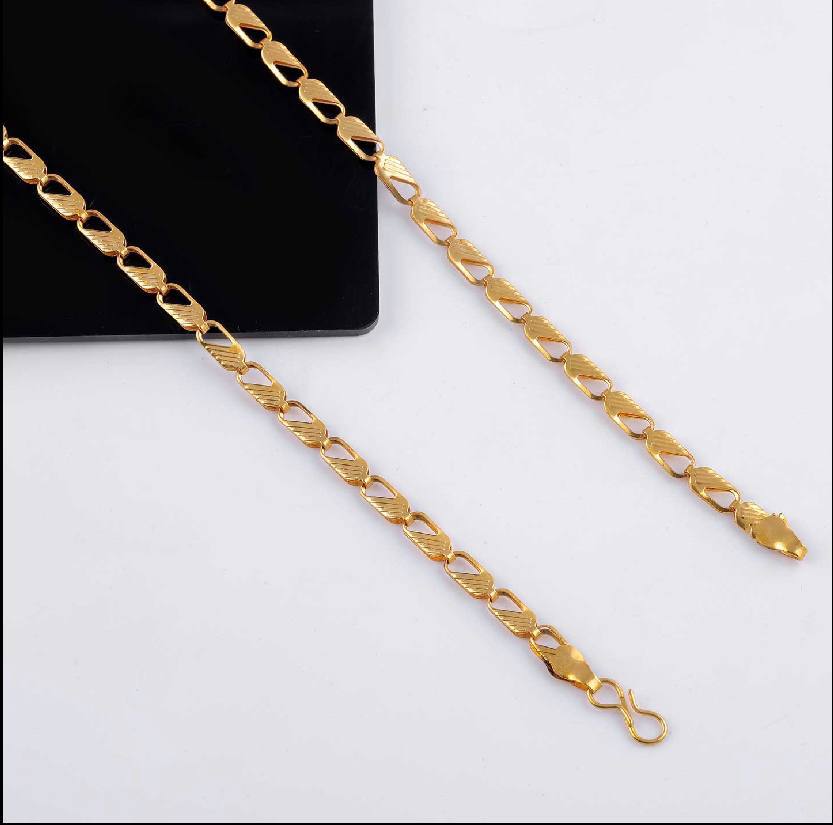 Jivaanik Elegant Gold-Tone Chain
